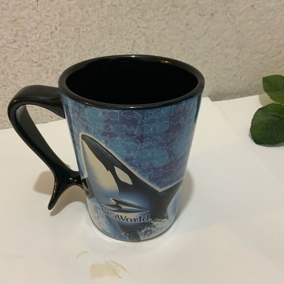 SeaWorld Ceramic Dolphin Coffee Mug Large - Picture 1 of 7